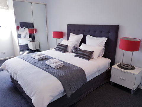 Spacious 4 BR And 2 Bathrooms City Apartment - Accommodation Port Hedland 3