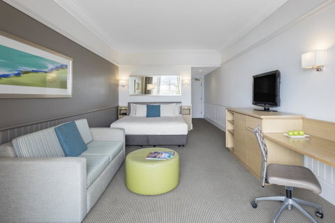 Crowne Plaza Terrigal Pacific, An IHG Hotel - Accommodation Port Hedland 2