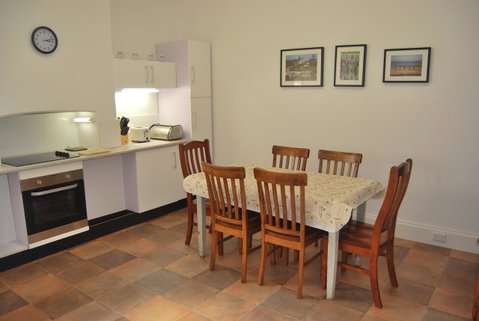 Jacaranda Cottage - Accommodation Port Hedland 9