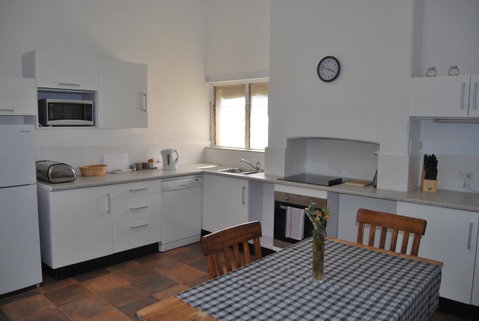 Jacaranda Cottage - Accommodation Port Hedland 8