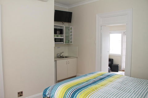 Smugglers Inn Studio Apartments - Accommodation Port Hedland 15