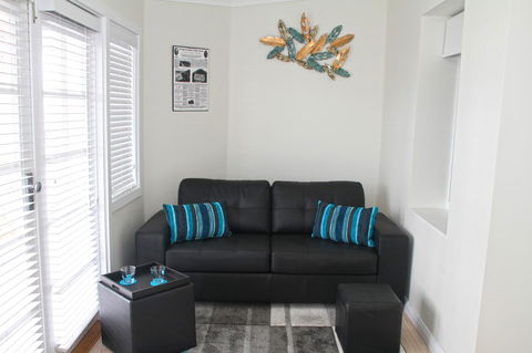 Smugglers Inn Studio Apartments - Accommodation Port Hedland 3