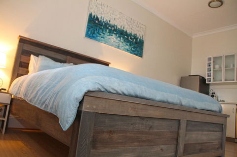 Smugglers Inn Studio Apartments - Accommodation Port Hedland 9