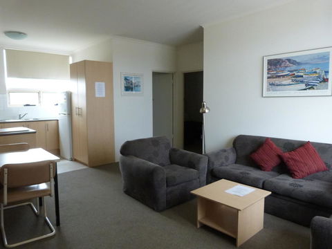 Glenelg Holiday Apartments - Corfu - Accommodation Port Hedland 5
