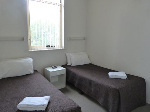 Glenelg Holiday Apartments - Corfu - Accommodation Port Hedland 11