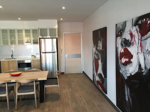 Semaphore Splash Apartments - Accommodation Port Hedland 8