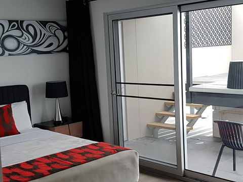 Semaphore Splash Apartments - Accommodation Port Hedland 9