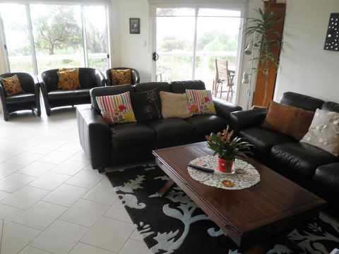 The Haven - Island Beach - Accommodation Port Hedland 6