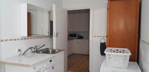 Unit In Marion - Accommodation Port Hedland 4