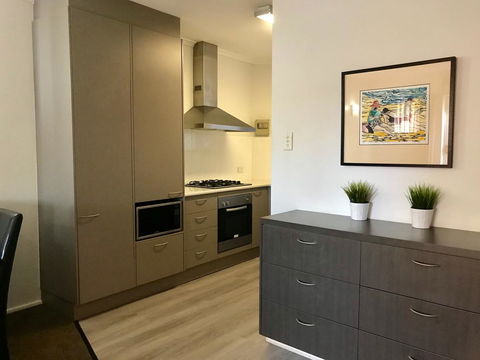 Adelaide DressCircle Apartments - Archer Street - Accommodation Port Hedland 1