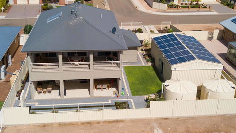 Rezare House Bed & Breakfast - Accommodation Port Hedland 2