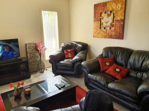 Explore Adelaide, Gawler, The Barossa And Clare Valleys All-in-one - Accommodation Port Hedland 0