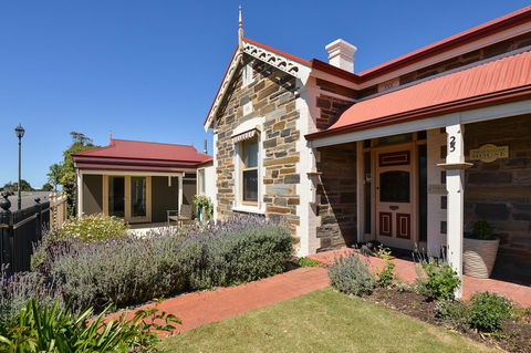 Trafalgar Premium Vintage Suites - Accommodation Port Hedland 1