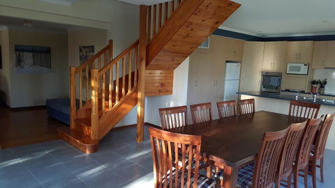 Breeze On Scenic - Accommodation Port Hedland 6