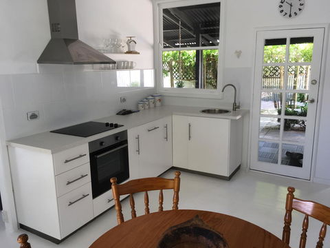 Hilltop Too - Accommodation Port Hedland 2