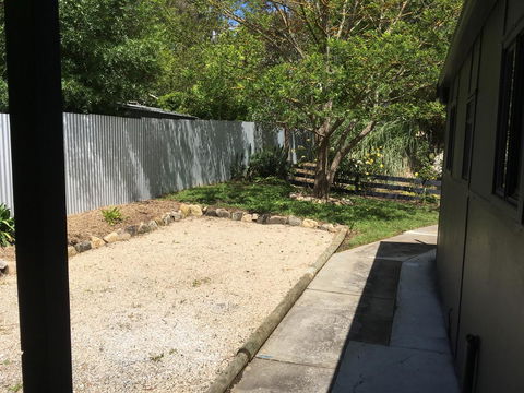 Hilltop Too - Accommodation Port Hedland 15