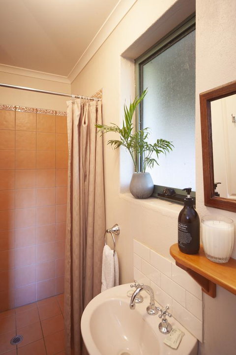 Angaston Saleyards Luxury Accommodation - Accommodation Port Hedland 10