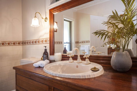 Angaston Saleyards Luxury Accommodation - Accommodation Port Hedland 28