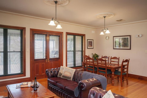 Angaston Saleyards Luxury Accommodation - Accommodation Port Hedland 7