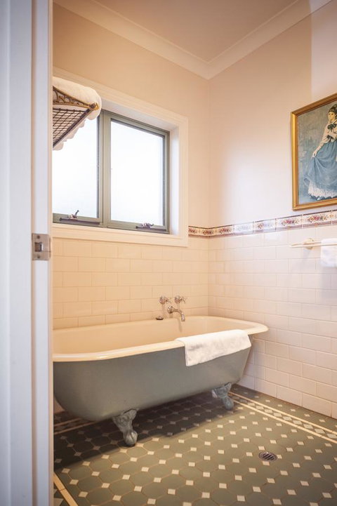 Angaston Saleyards Luxury Accommodation - Accommodation Port Hedland 13