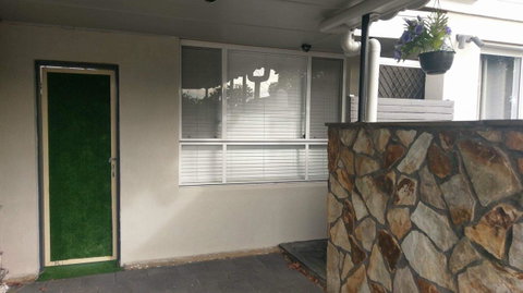 Christophers Villa - Accommodation Port Hedland 7