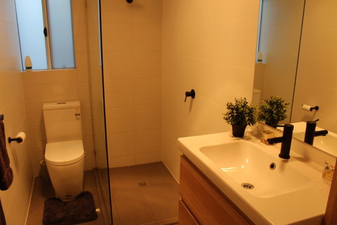 Christophers Villa - Accommodation Port Hedland 20