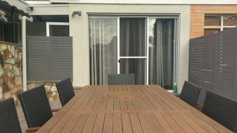 Christophers Villa - Accommodation Port Hedland 9