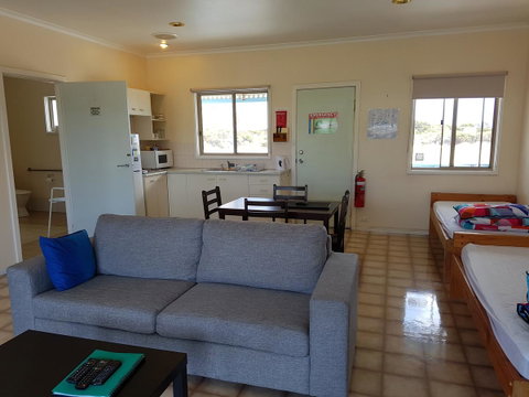Marion Bay Holiday Villas - Accommodation Port Hedland 12