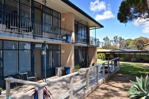 Longbeach Apartments - Accommodation Port Hedland 5