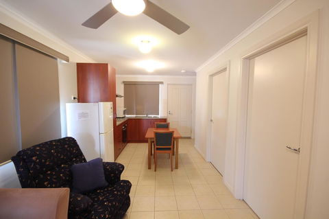 Port Vincent Motel & Apartments - Accommodation Port Hedland 8