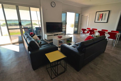 Beachview - Accommodation Port Hedland 10