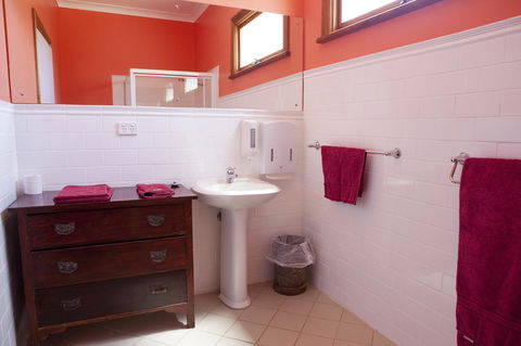 The Fruiterer's - Accommodation Port Hedland 13