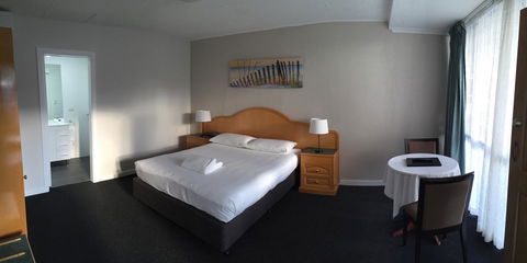 Hilton Beachfront Motel - Accommodation Port Hedland 27