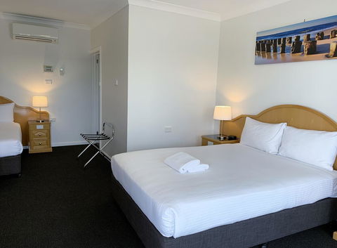 Hilton Beachfront Motel - Accommodation Port Hedland 2