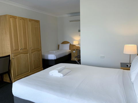 Hilton Beachfront Motel - Accommodation Port Hedland 11