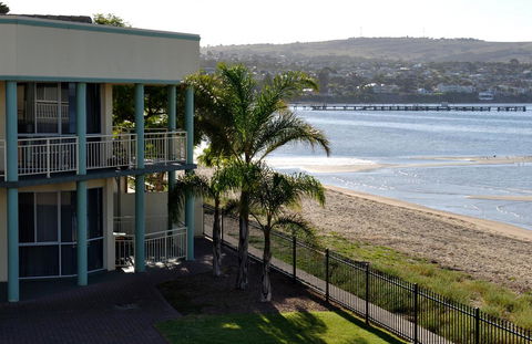 Hilton Beachfront Motel - Accommodation Port Hedland 40