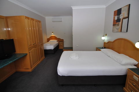 Hilton Beachfront Motel - Accommodation Port Hedland 36