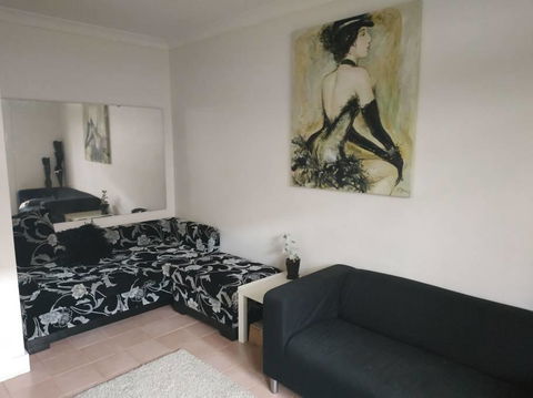 Diamond On Olive - Accommodation Port Hedland 2
