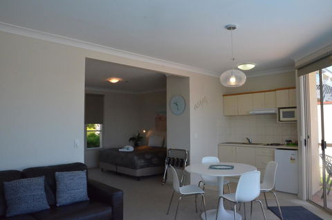 The Bluff Resort Apartments - Accommodation Port Hedland 24