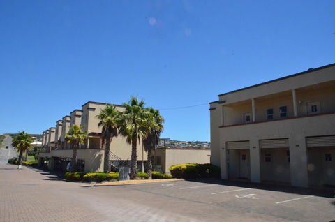 The Bluff Resort Apartments - Accommodation Port Hedland 23