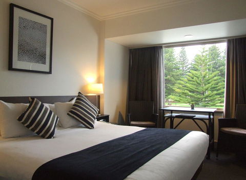 Nightcap At Hotel Victor - Accommodation Port Hedland 14