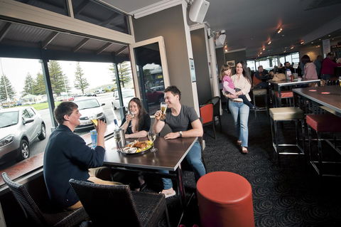 Nightcap At Hotel Victor - Accommodation Port Hedland 21