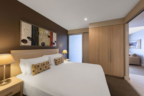 Apartments @ 16 Holdfast - Accommodation Port Hedland 10