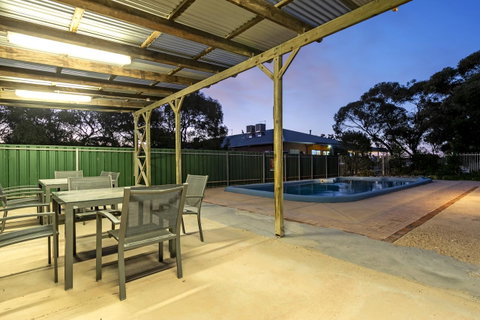 Border Village Roadhouse - Accommodation Port Hedland 23