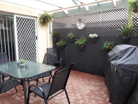 Townhouse On The Marina - Accommodation Port Hedland 4
