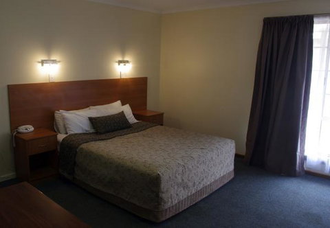 Clare Central - Accommodation Port Hedland 33