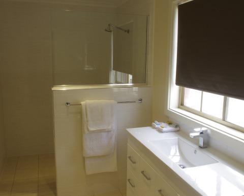 Clare Central - Accommodation Port Hedland 27