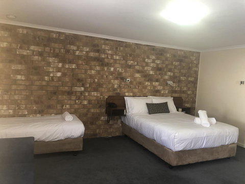 Clare Central - Accommodation Port Hedland 3