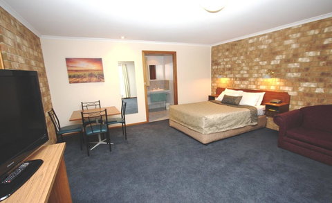 Clare Central - Accommodation Port Hedland 24