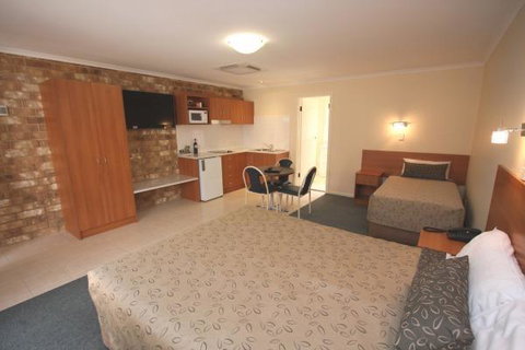 Clare Central - Accommodation Port Hedland 39